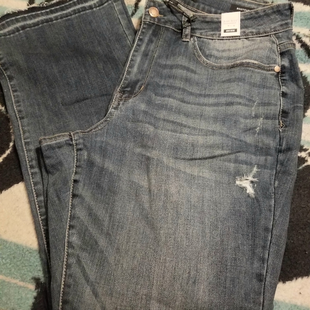 BNWT JUDY BLUE jeans Mid Rise 16W Distressed Plus Size Bootcut Fit Never Worn